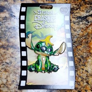Stich Crashes Disney Jungle Book Pin (NWT)